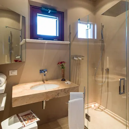 Rural Tuscany - Luxury Monticelli Villa Sarteano
